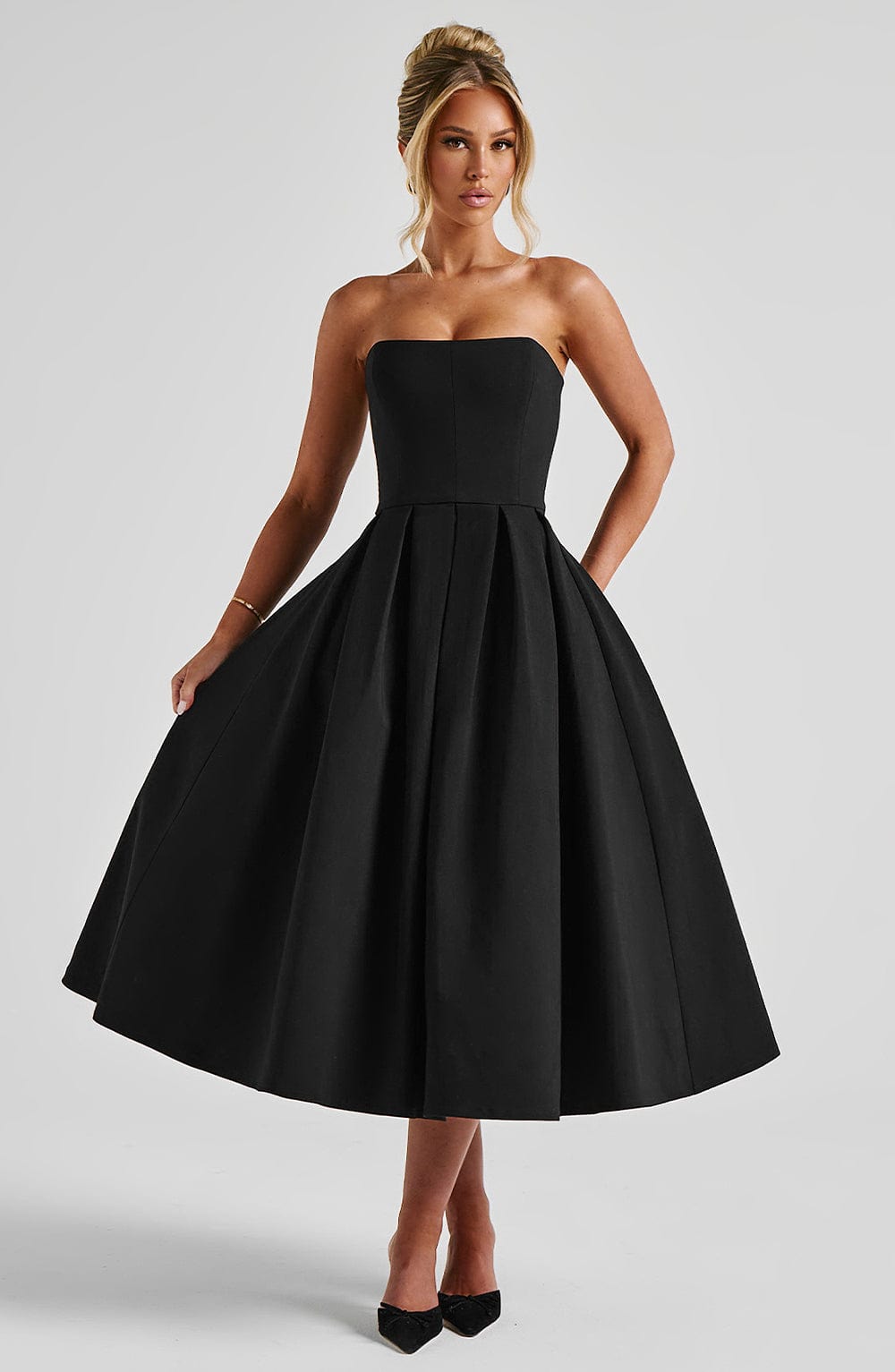 Edith Midi Dress Black – Edith Midi Dress Black, Sophistication and Timeless Elegance