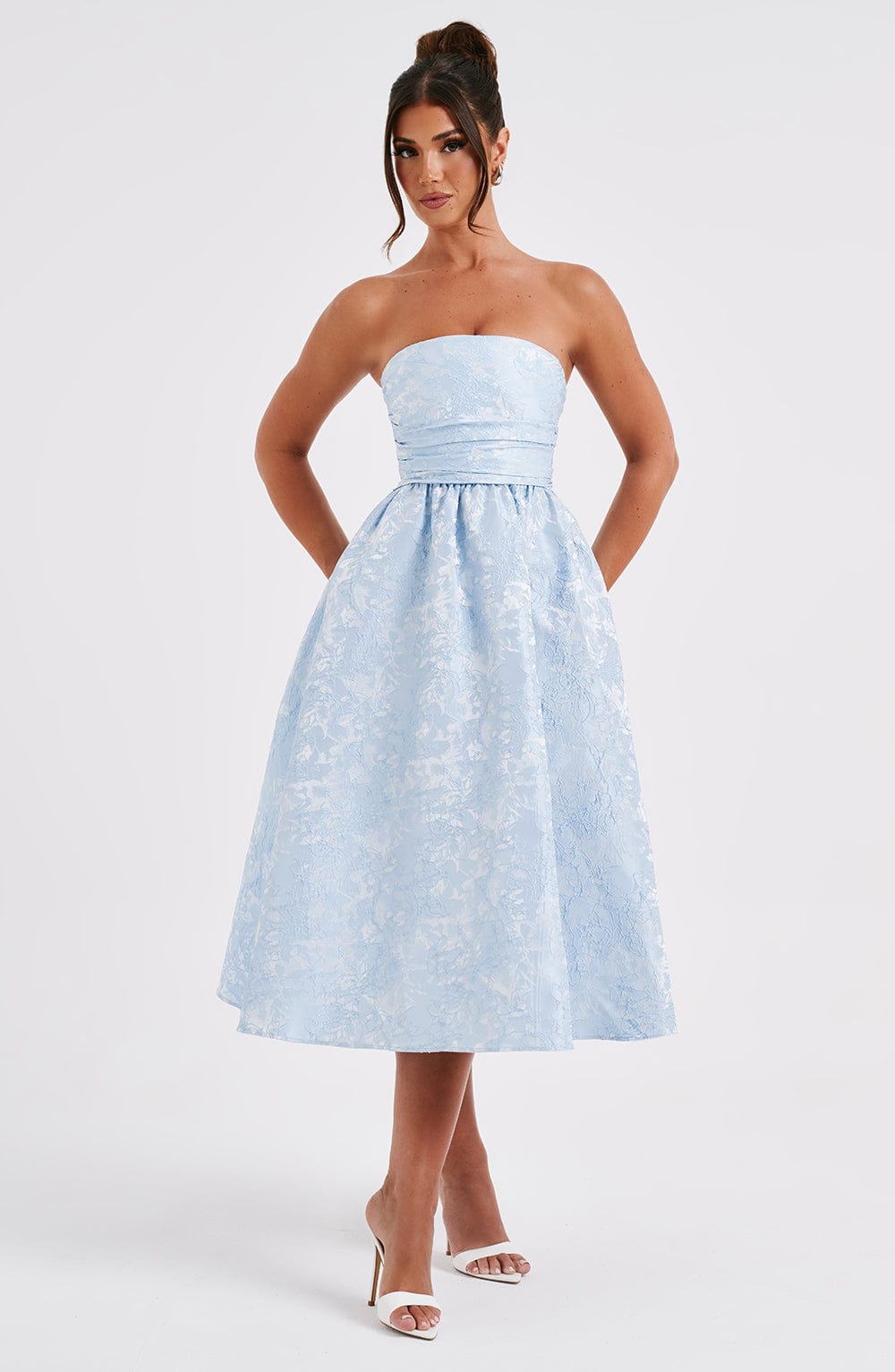 Saoirse Midi Dress Blue – Saoirse Midi Dress Blue, Elegance and Sophistication in Every Detail