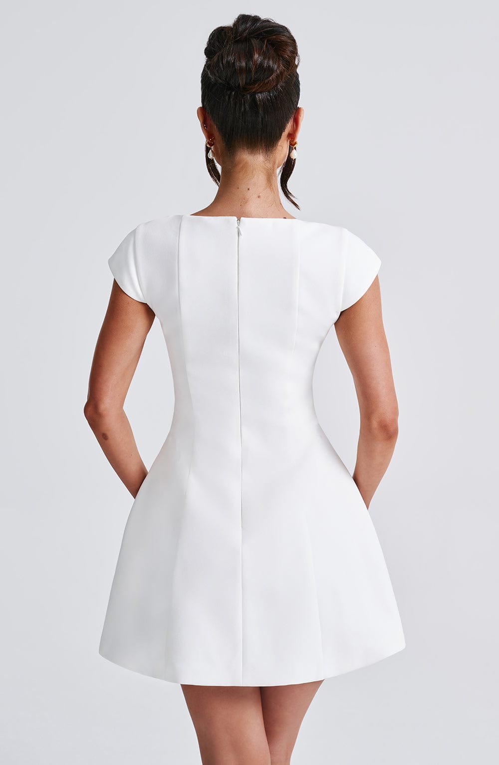 Lena Mini Dress Ivory – Lena Ivory Mini Dress, Sophisticated Elegance and Exclusivity