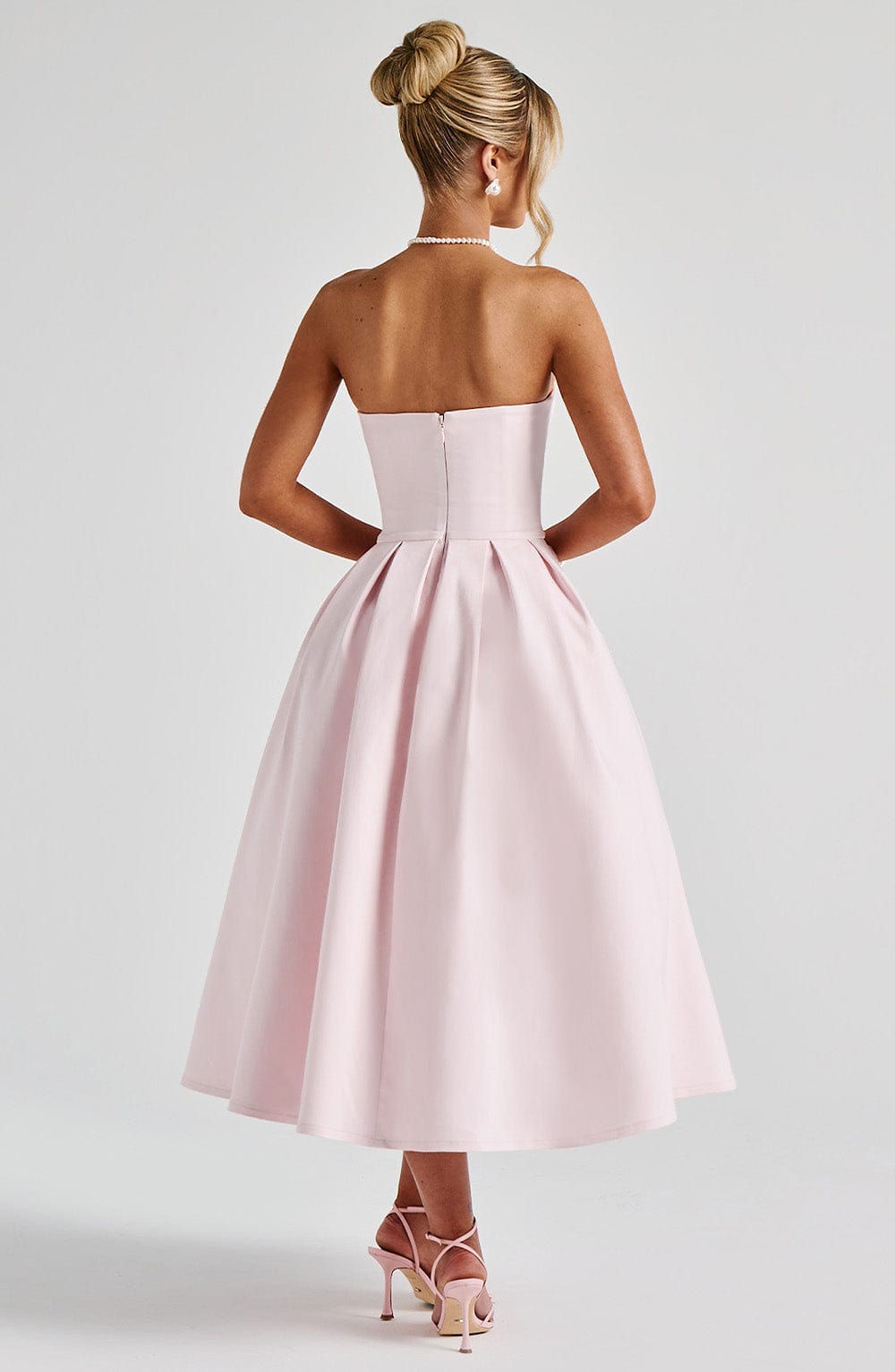 Edith Midi Dress Blush – Pink Edith Midi Dress, Romanticism and Sophistication in Every Detail