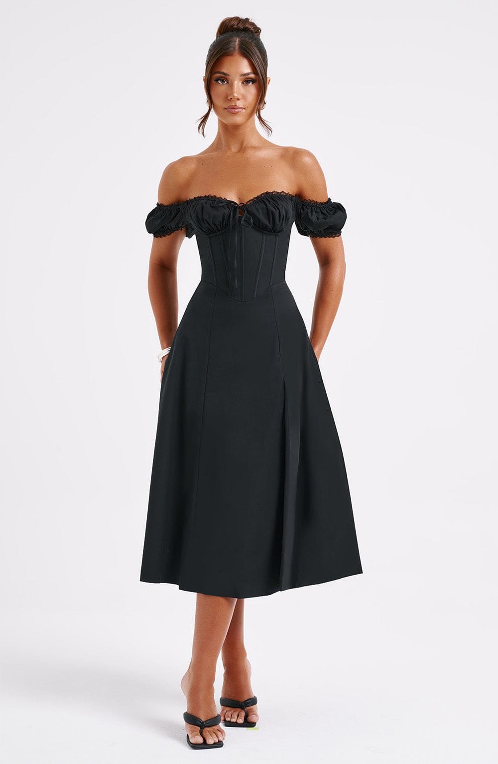 Courtney Midi Dress Black – Courtney Midi Dress Black, Timeless Elegance and Exclusive Sophistication