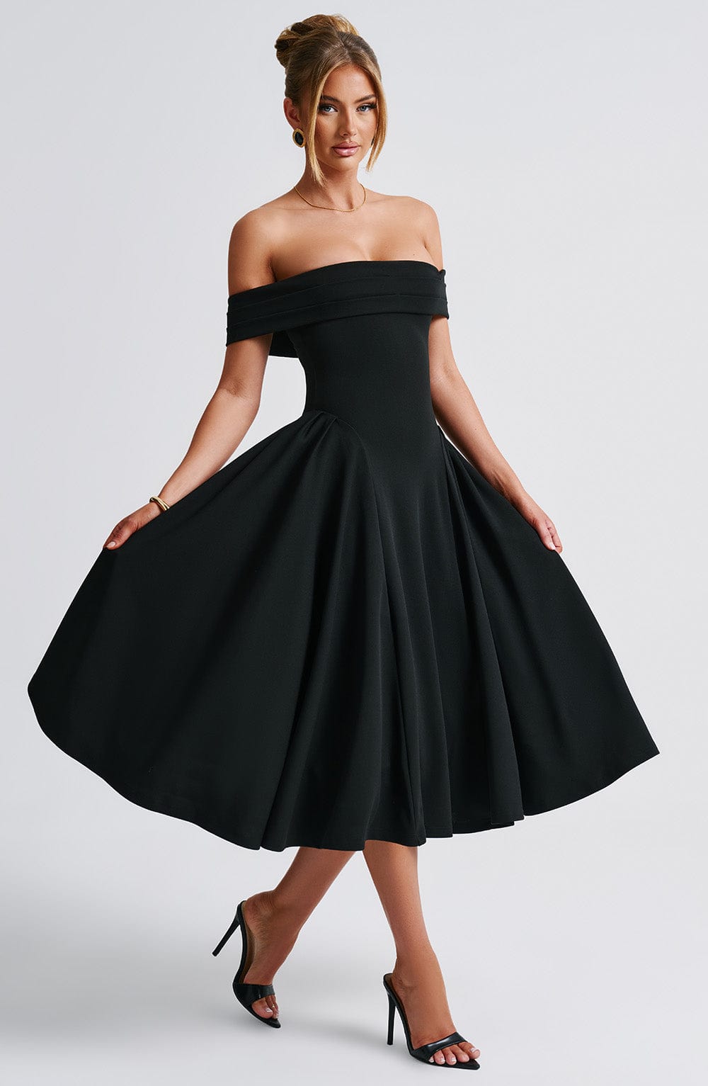 Miranda Midi Dress Black – Miranda Midi Dress Black, Timeless Elegance and Exclusive Sophistication