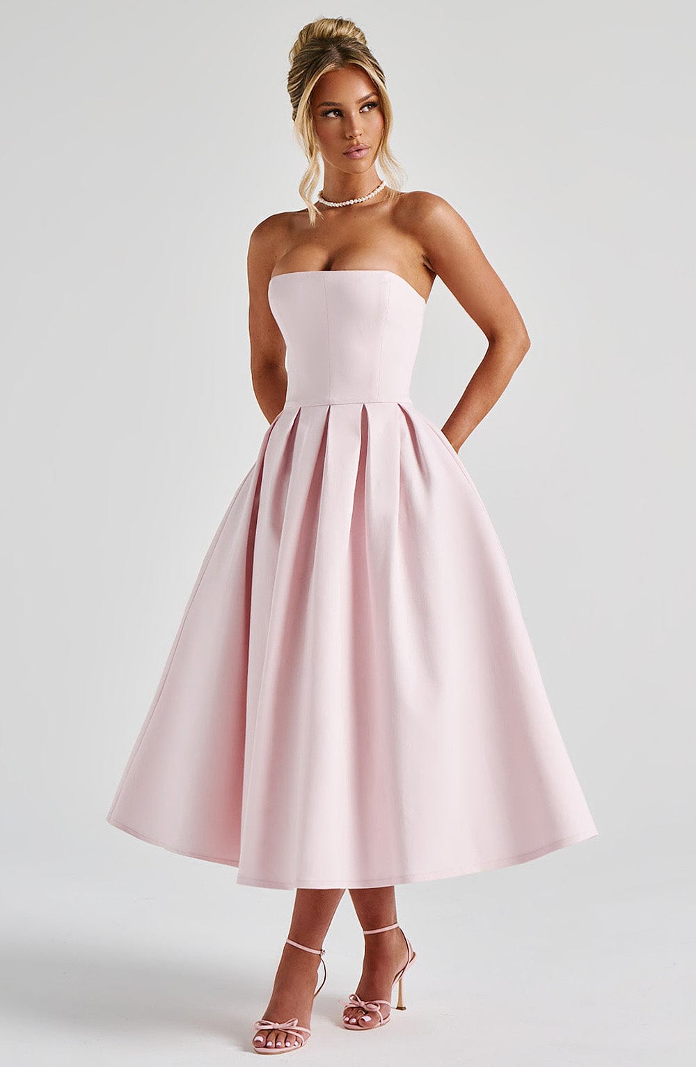 Edith Midi Dress Blush – Pink Edith Midi Dress, Romanticism and Sophistication in Every Detail