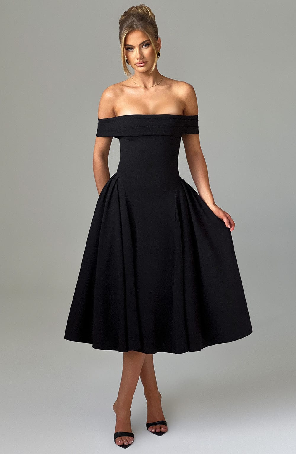 Miranda Midi Dress Black – Miranda Midi Dress Black, Timeless Elegance and Exclusive Sophistication
