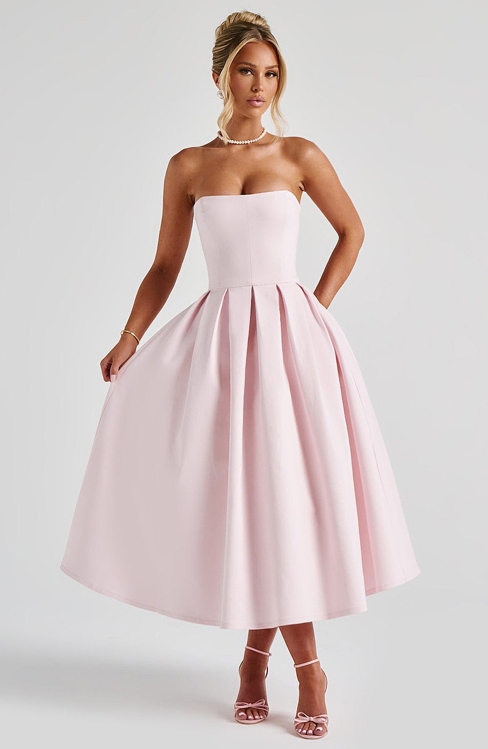 Edith Midi Dress Blush – Pink Edith Midi Dress, Romanticism and Sophistication in Every Detail
