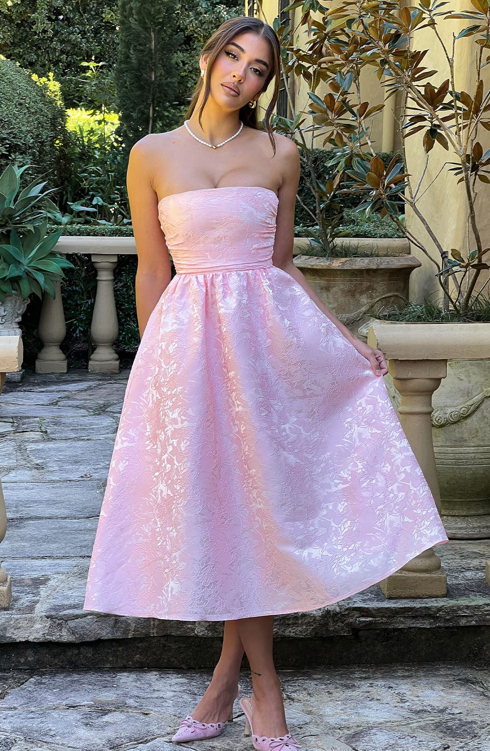 Saoirse Midi Dress Blush – Saoirse Blush Midi Dress, Elegance and Sophistication in Every Detail