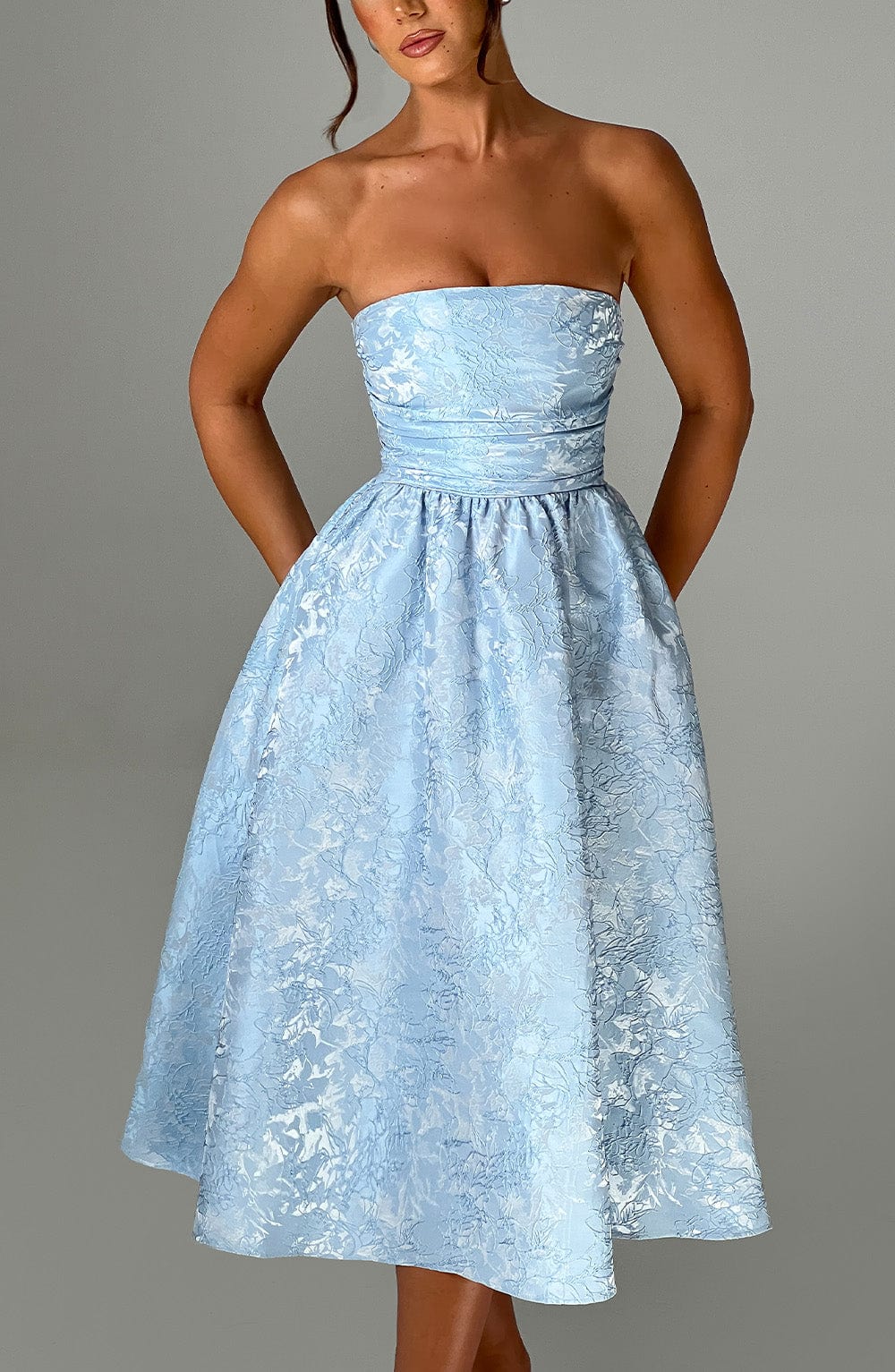 Saoirse Midi Dress Blue – Saoirse Midi Dress Blue, Elegance and Sophistication in Every Detail