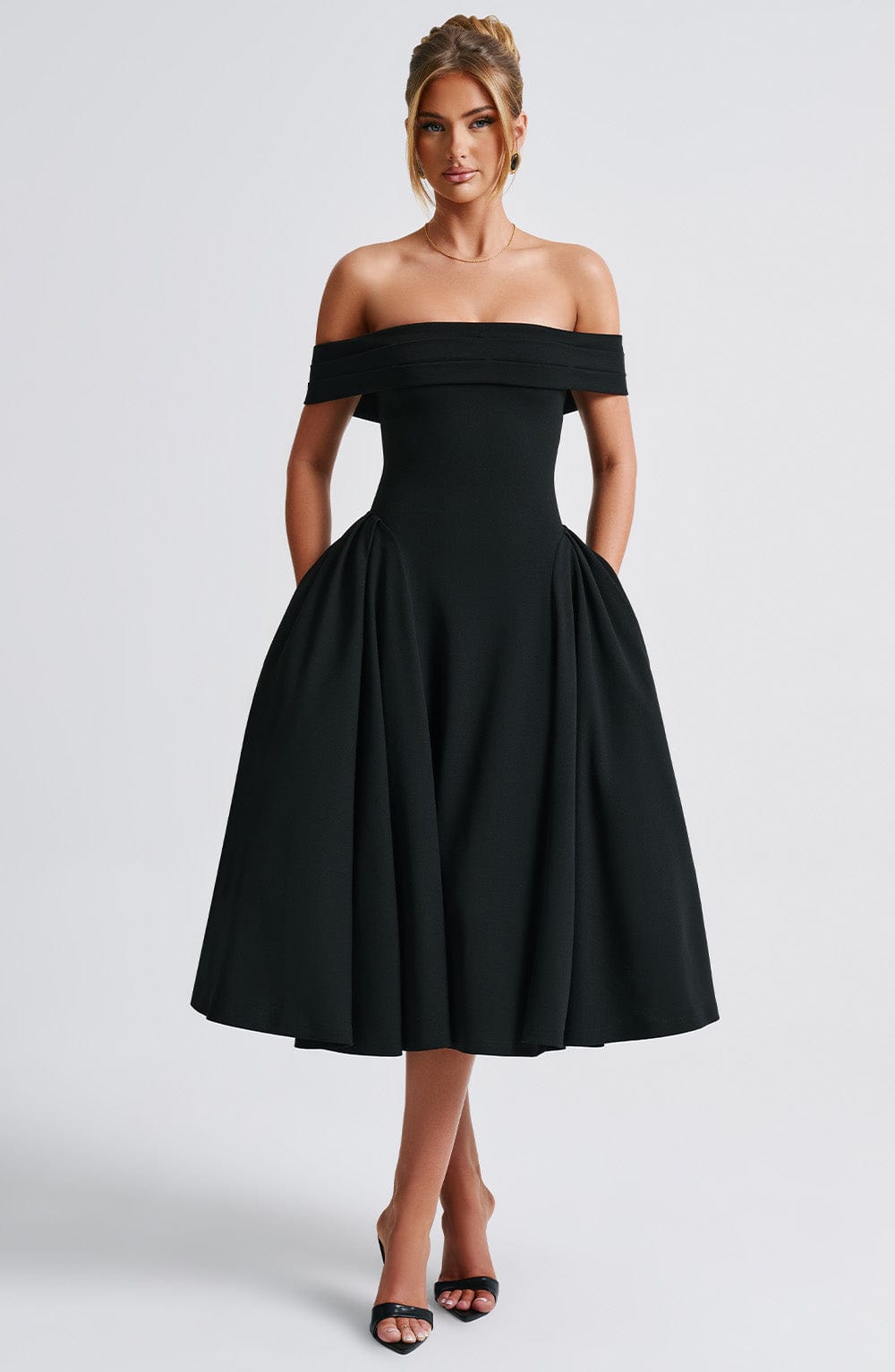 Miranda Midi Dress Black – Miranda Midi Dress Black, Timeless Elegance and Exclusive Sophistication