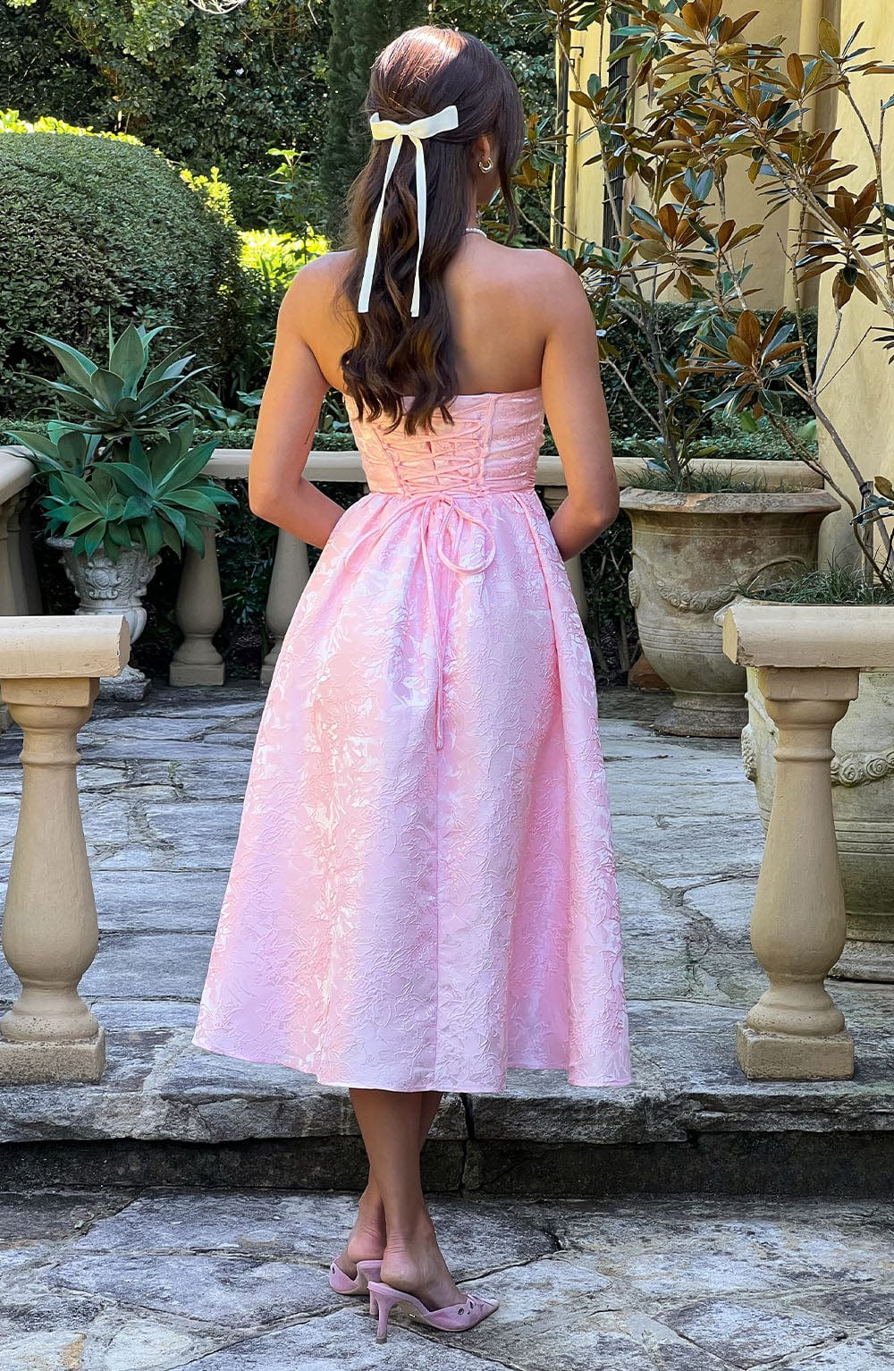 Saoirse Midi Dress Blush – Saoirse Blush Midi Dress, Elegance and Sophistication in Every Detail